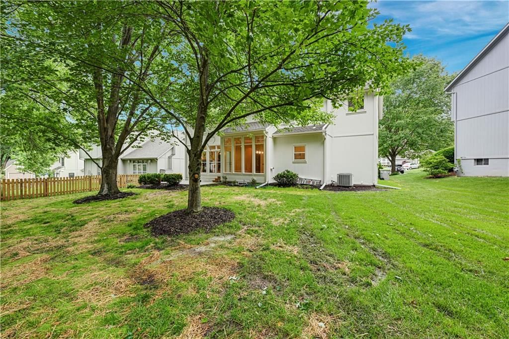 5307 Greenwood Street — photo 43