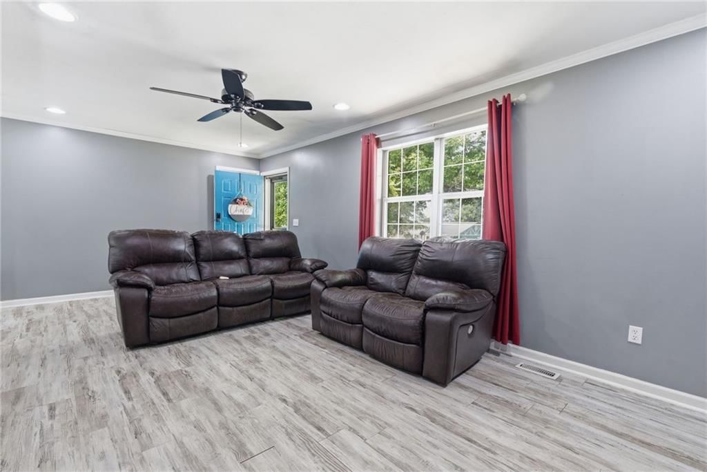 105 S Village Terrace — photo 6