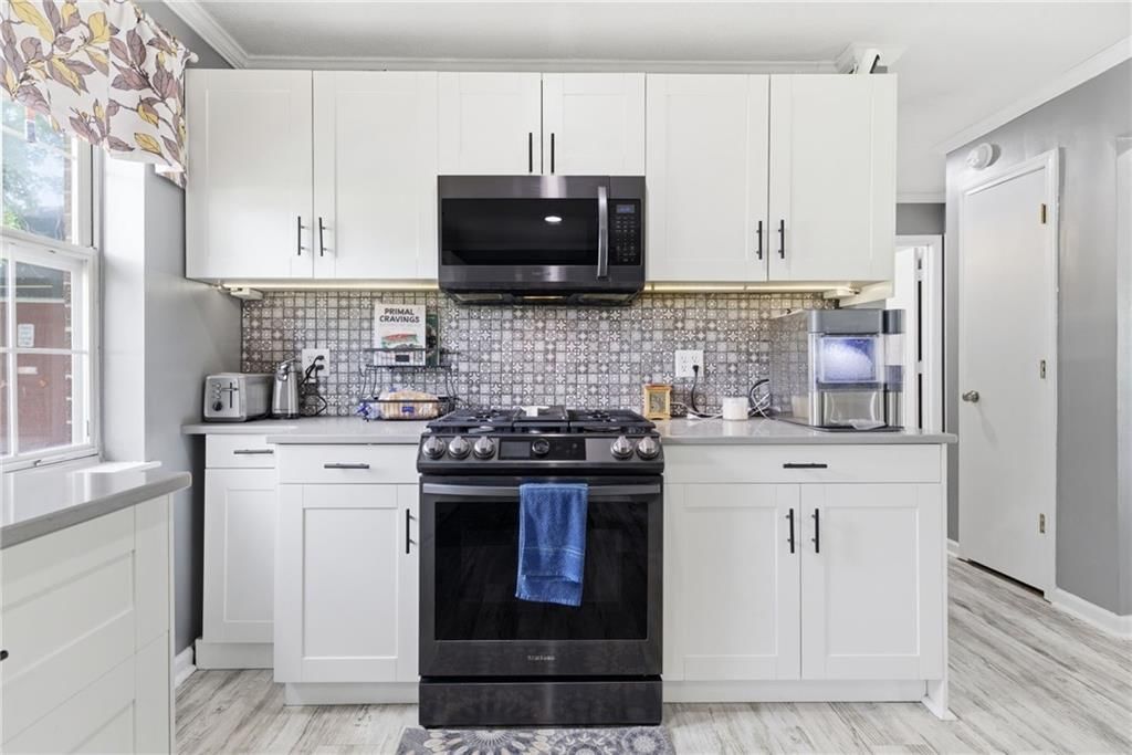 105 S Village Terrace — photo 9
