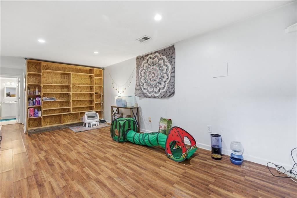 105 S Village Terrace — photo 18