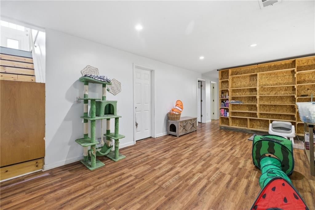 105 S Village Terrace — photo 19