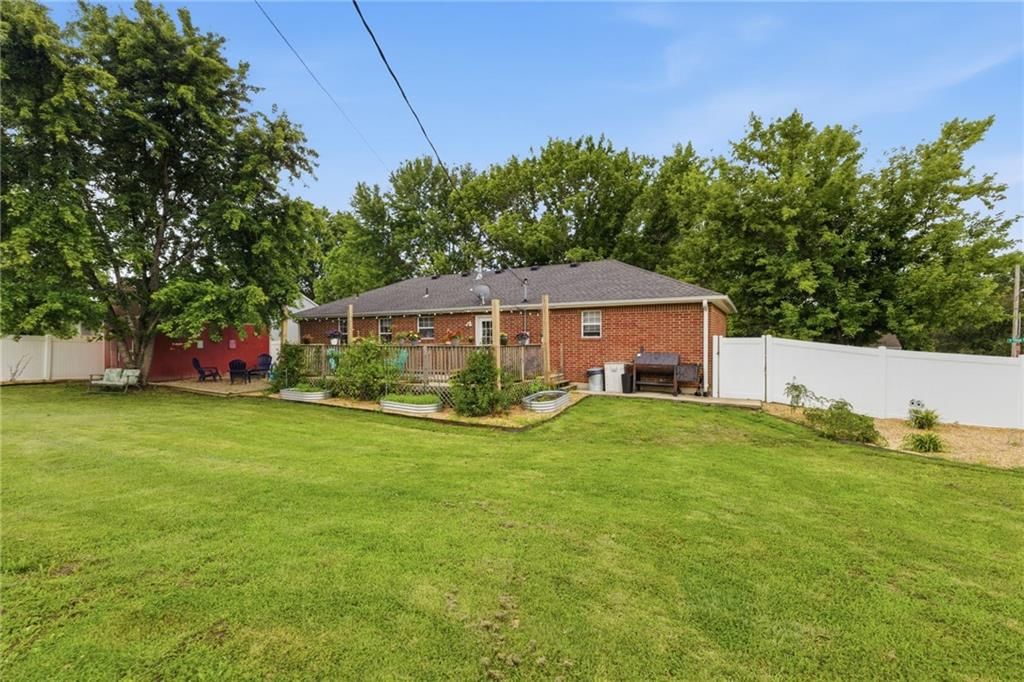 105 S Village Terrace — photo 30