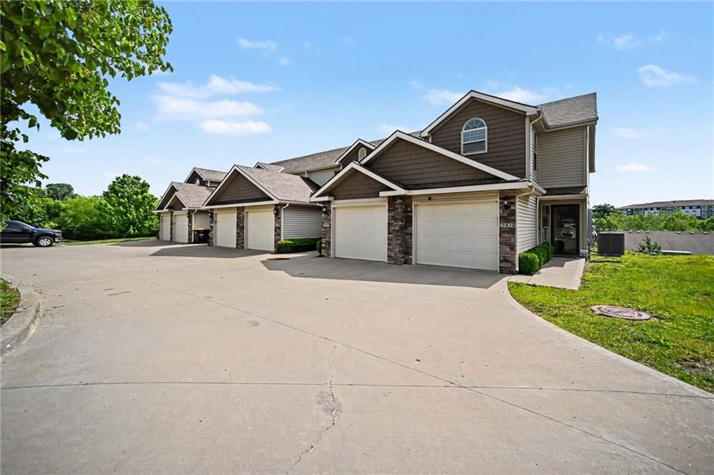 5417 N Hickory Street — photo 3