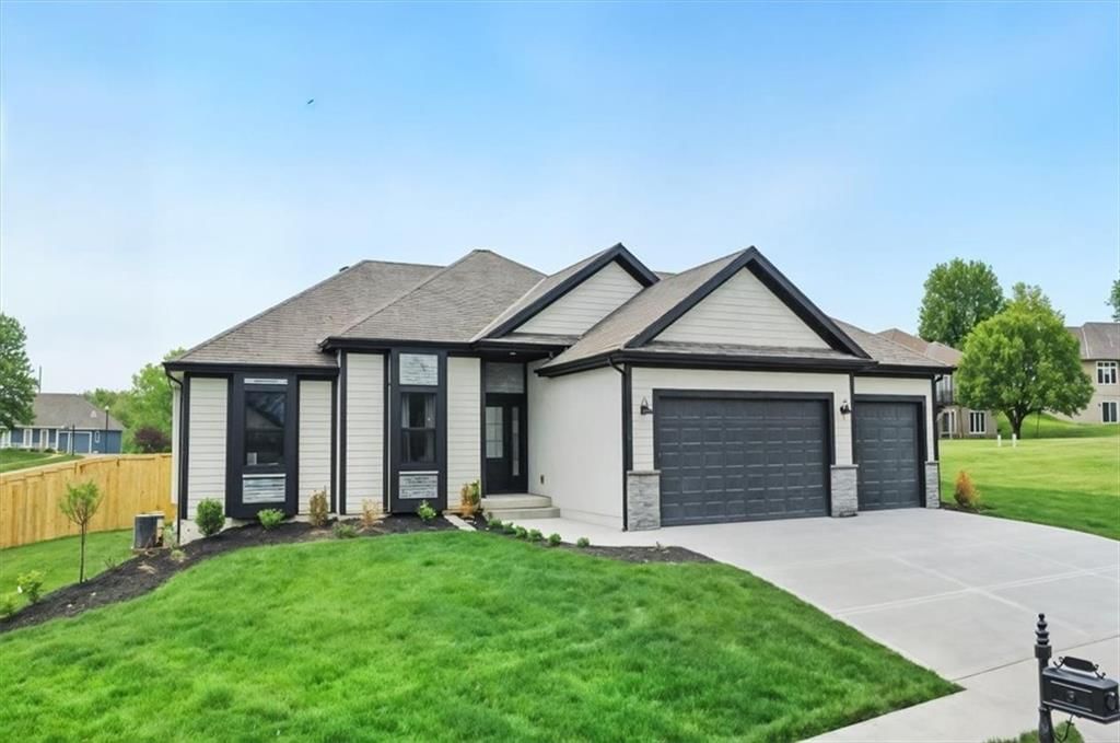 2210 Piedmont Place — photo 4