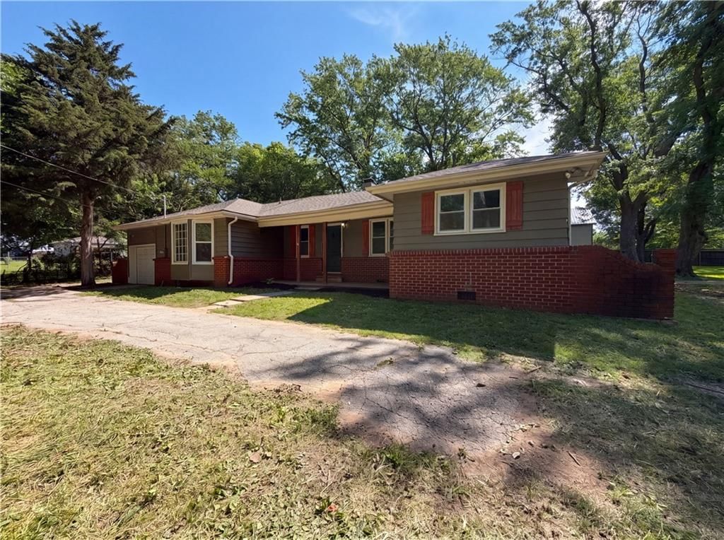 1825 Bren Mar Road — photo 14