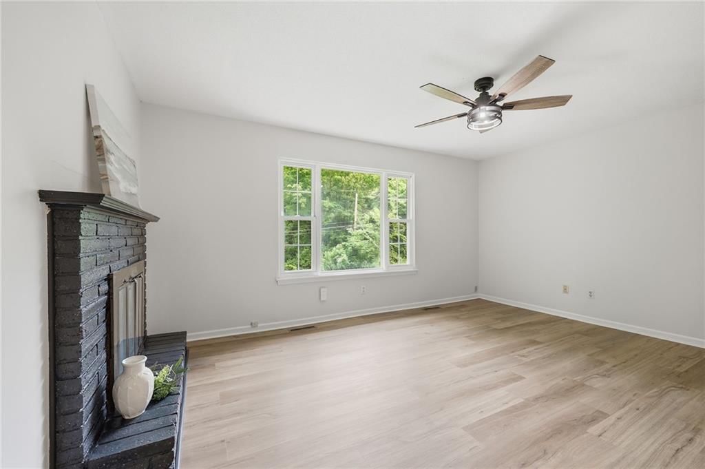 1525 N 75th Drive — photo 11