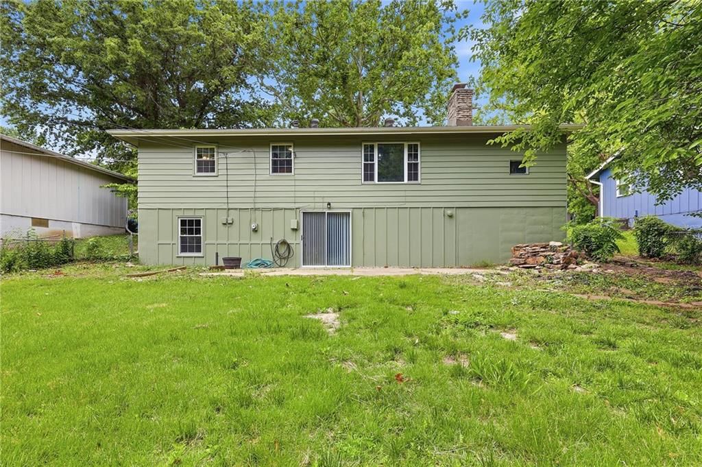 1525 N 75th Drive — photo 30