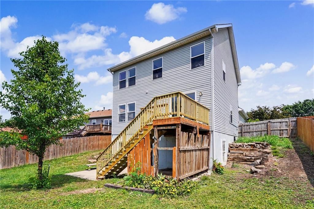 2032 S 47th Terrace — photo 4