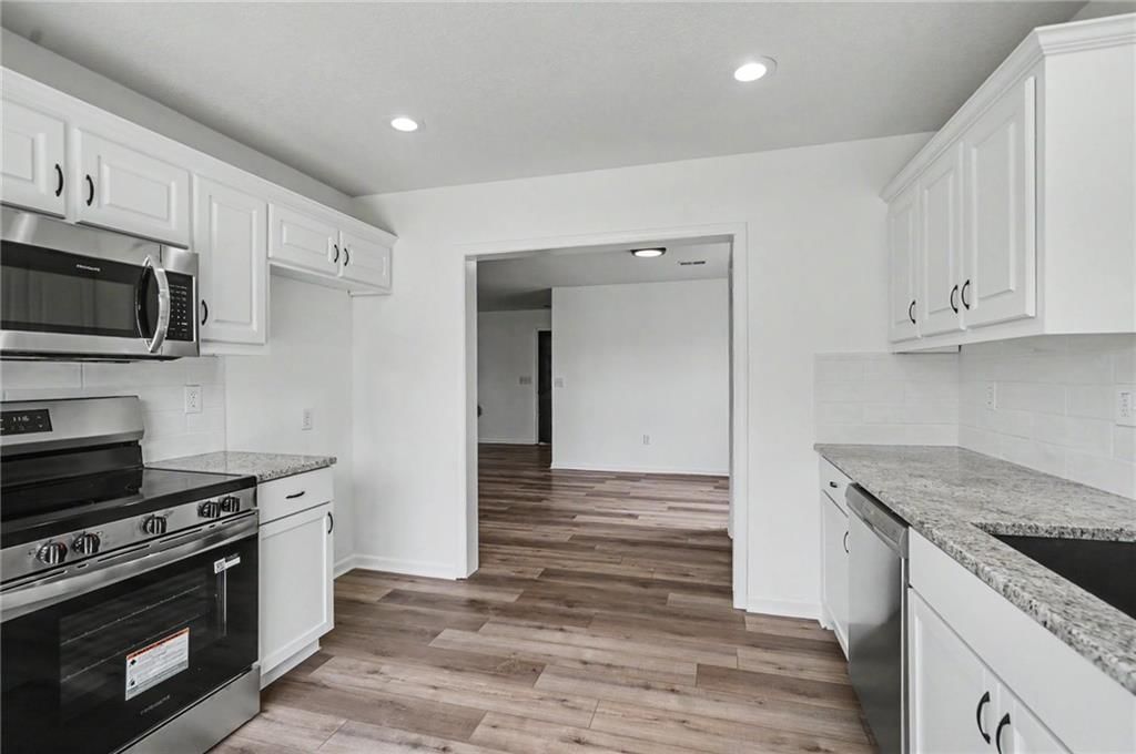 2032 S 47th Terrace — photo 7