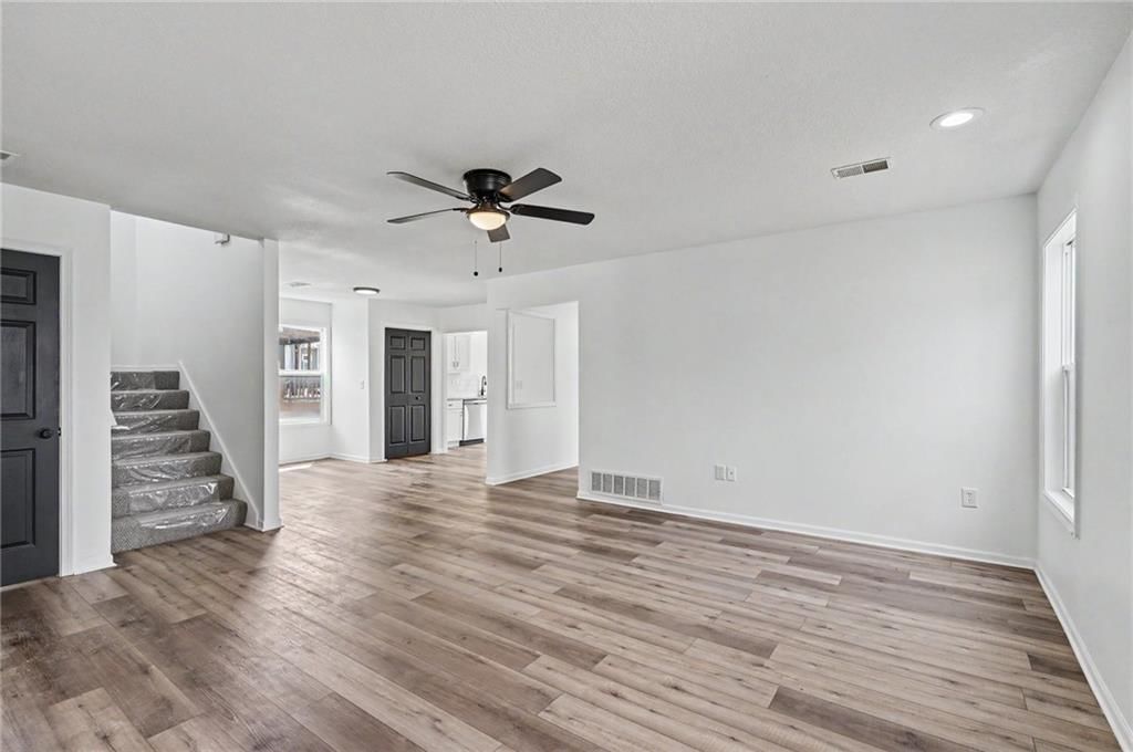2032 S 47th Terrace — photo 12