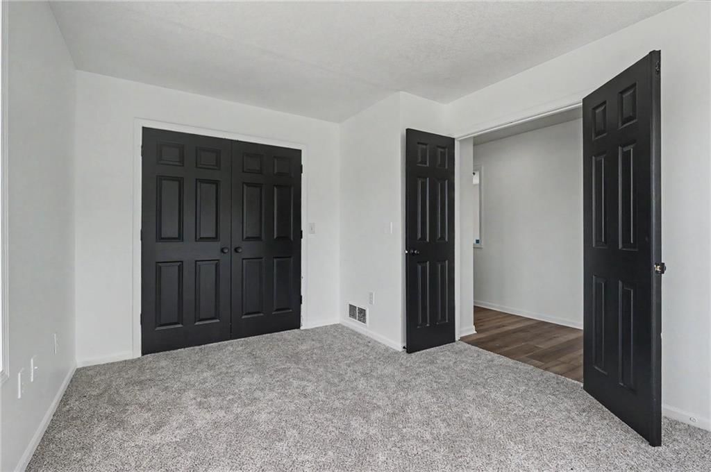 2032 S 47th Terrace — photo 16