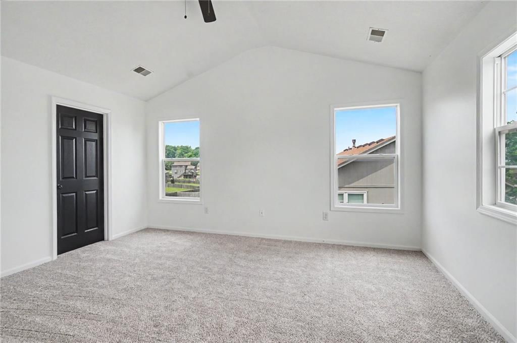 2032 S 47th Terrace — photo 18