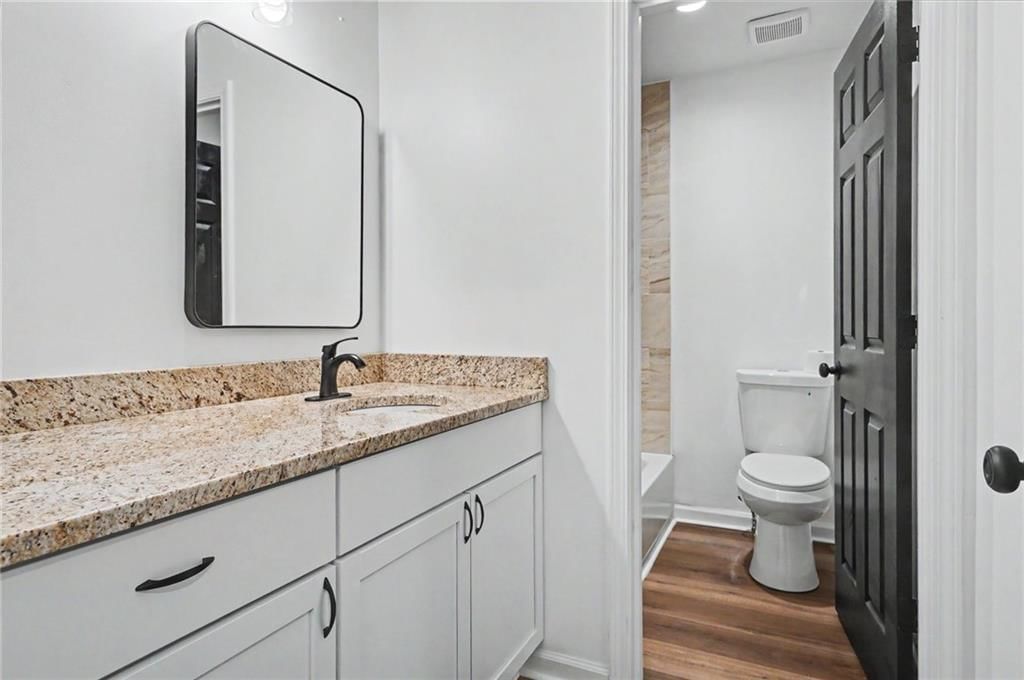 2032 S 47th Terrace — photo 20