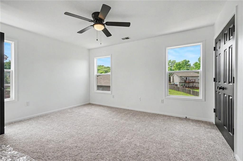 2032 S 47th Terrace — photo 22
