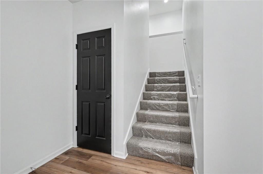 2032 S 47th Terrace — photo 31