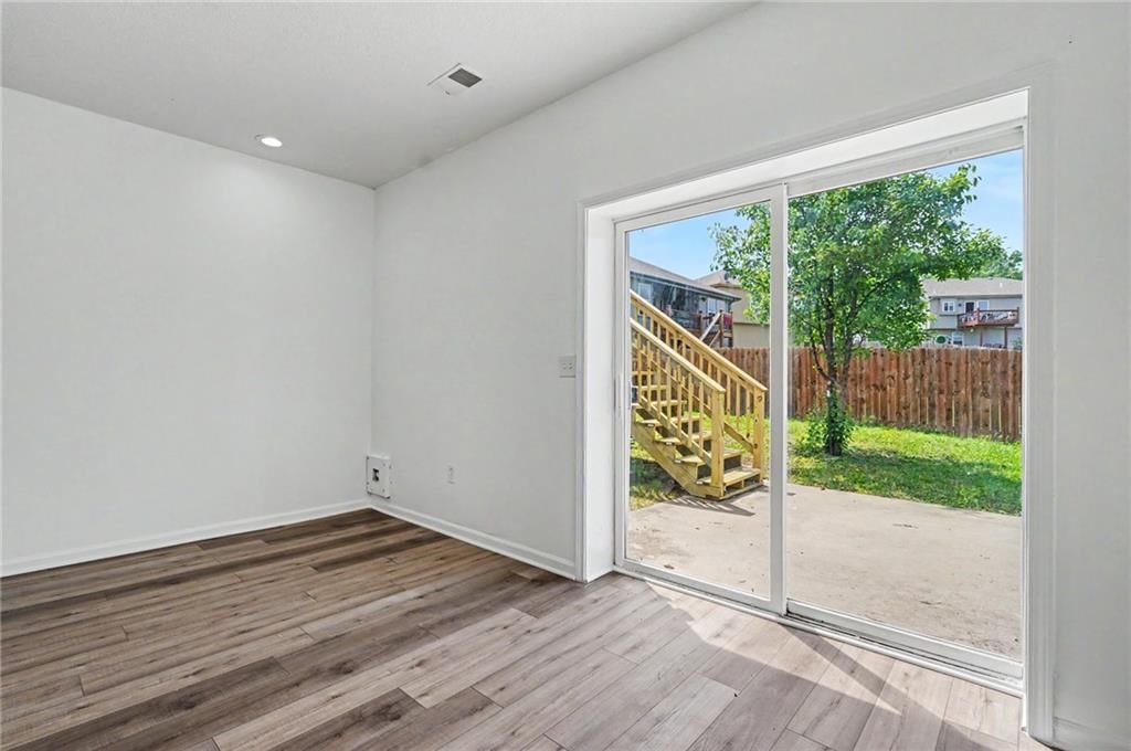 2032 S 47th Terrace — photo 38