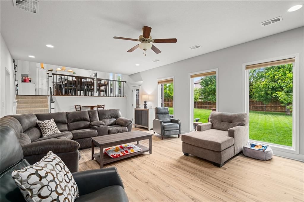 1804 NW 94th Terrace — photo 9