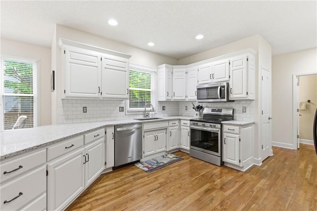 12905 W 142nd Street — photo 18