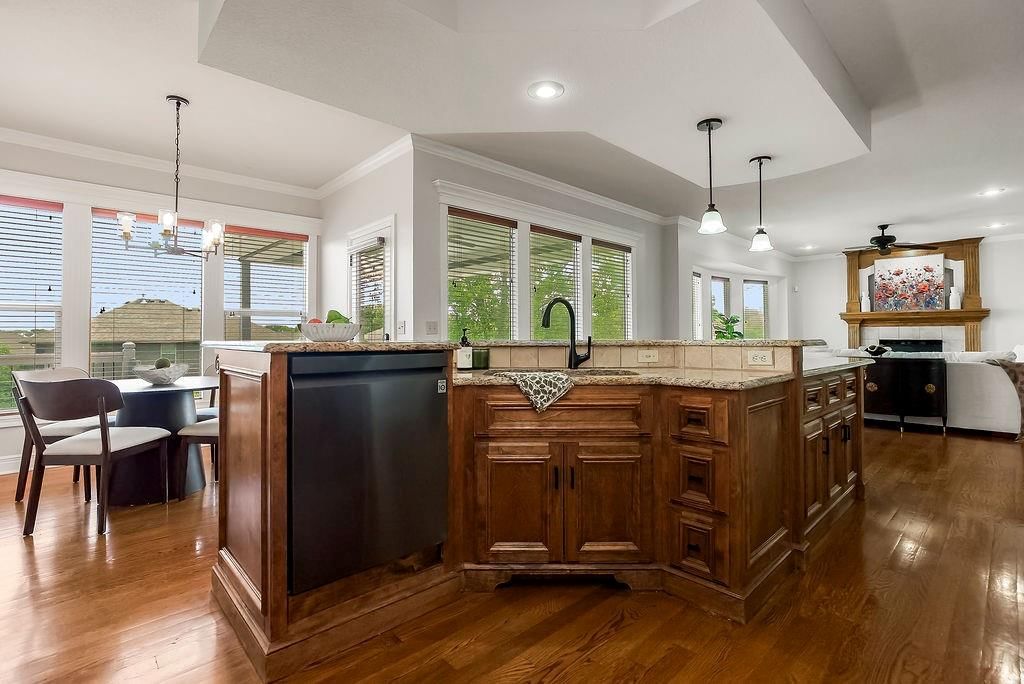 405 NE Woodpark Lane — photo 8