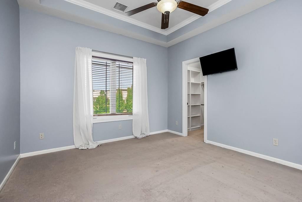 405 NE Woodpark Lane — photo 13