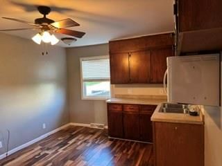 210 N Ohio Street — photo 24