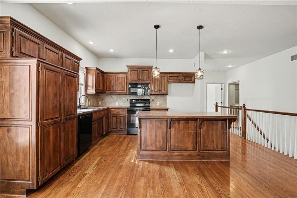 21459 W 116th Street — photo 9