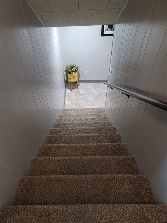 223 W 9th Street — photo 42