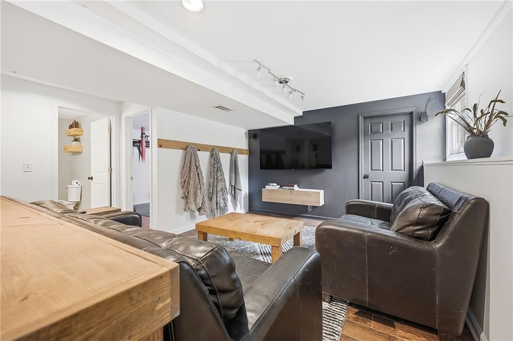 521 N Mulberry Street — photo 23