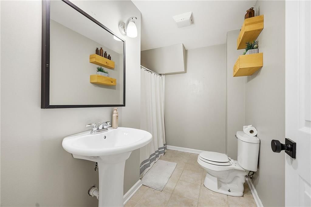 521 N Mulberry Street — photo 25