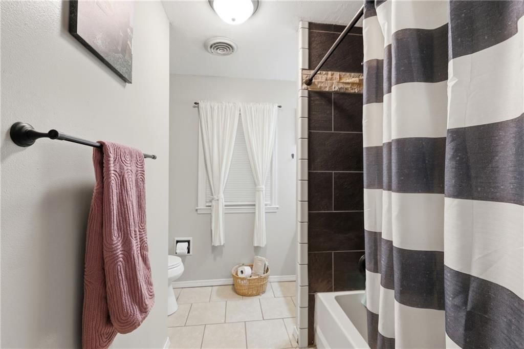 703 NE 102 P Road — photo 18