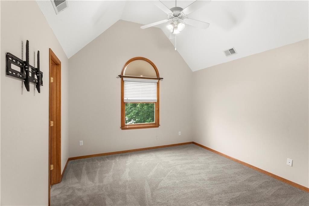 3836 SW Boulder Drive — photo 35