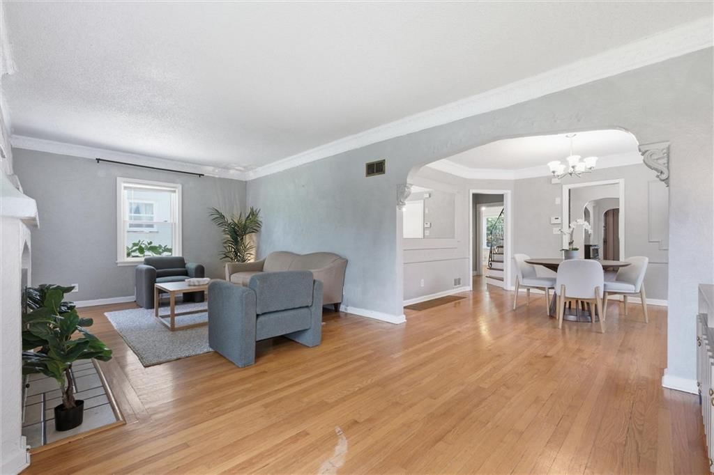 1222 E 76th Street — photo 11