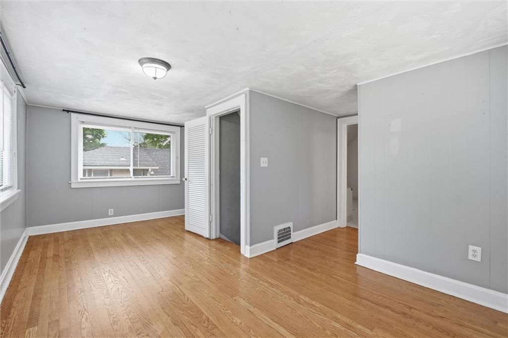 1222 E 76th Street — photo 26