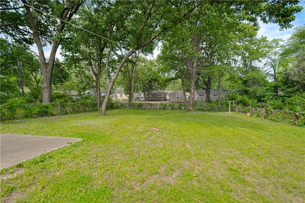 11004 Blue Ridge Boulevard — photo 21