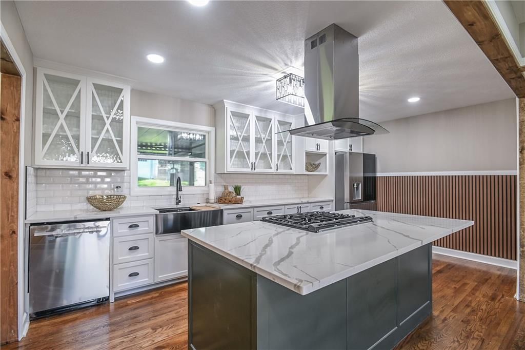 8701 Ward Parkway — photo 14