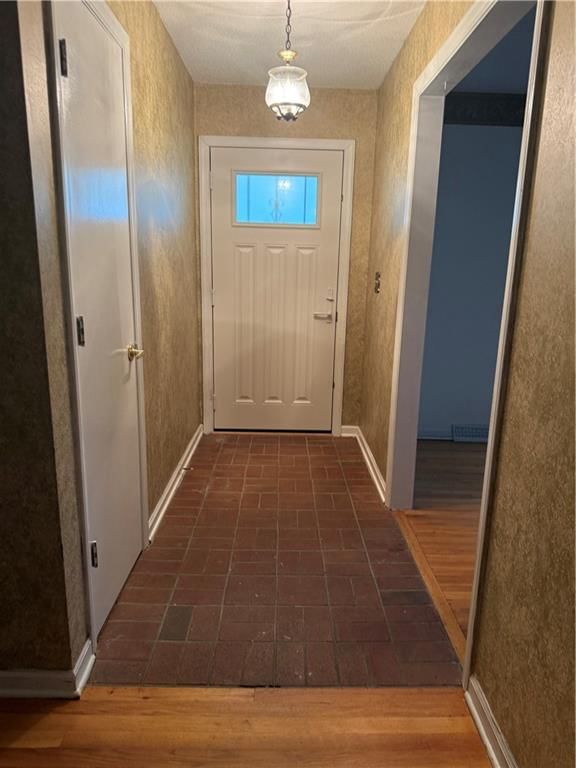613 NE Coronado Avenue — photo 4