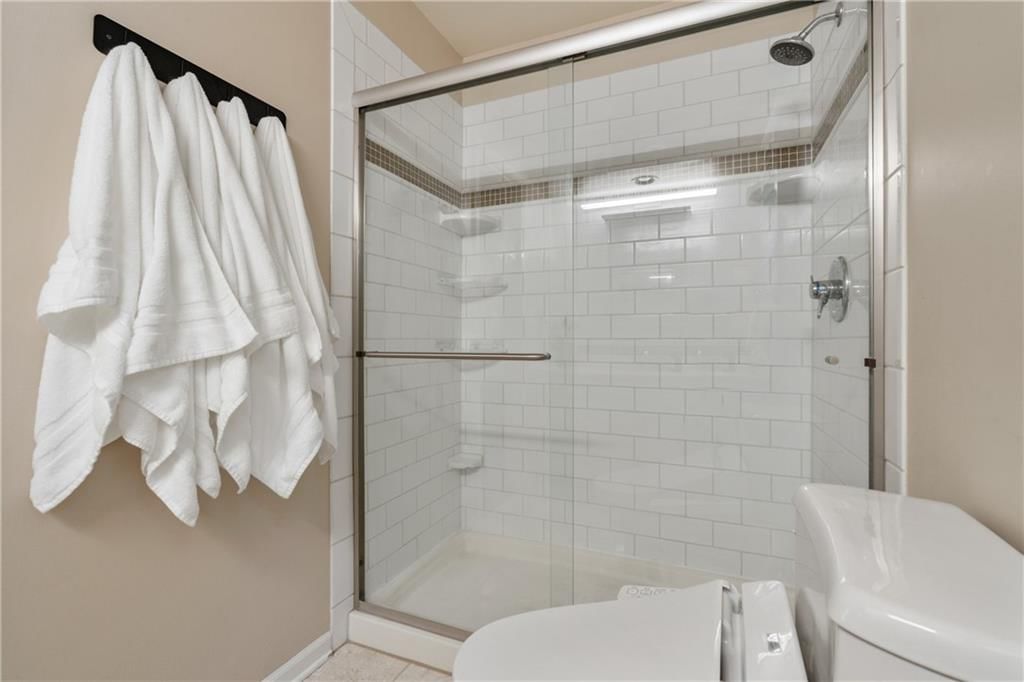 12595 Broadmoor Street — photo 17