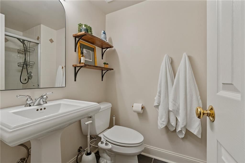 12595 Broadmoor Street — photo 27