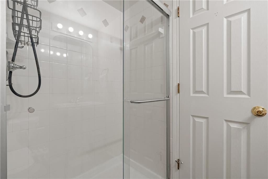 12595 Broadmoor Street — photo 28