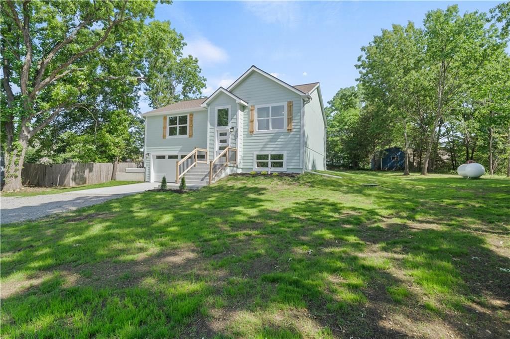 5037 Comanche Lane — photo 3