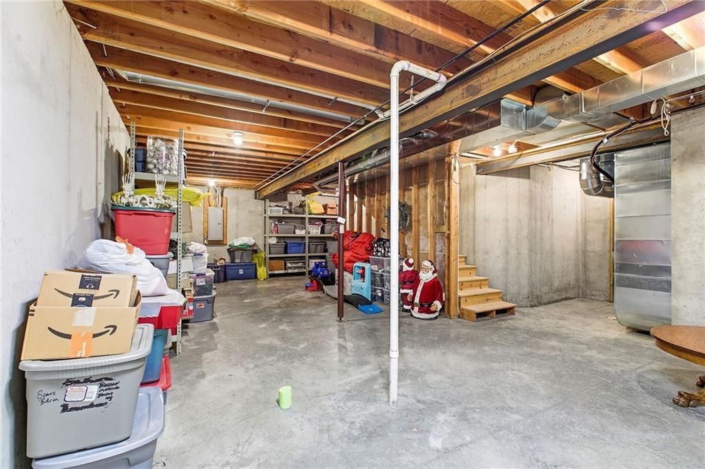 1601 NW Pond Avenue — photo 33