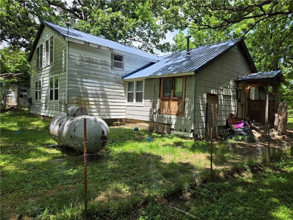 1023 NE 40th Road — photo 5