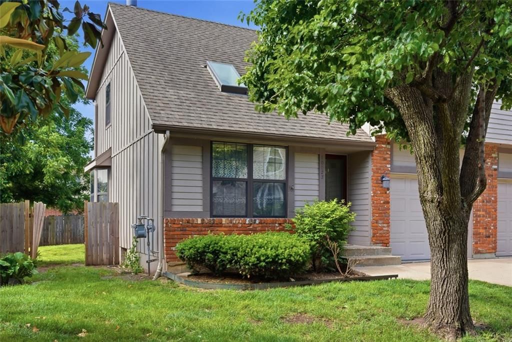 10023 W 86th Terrace — photo 3