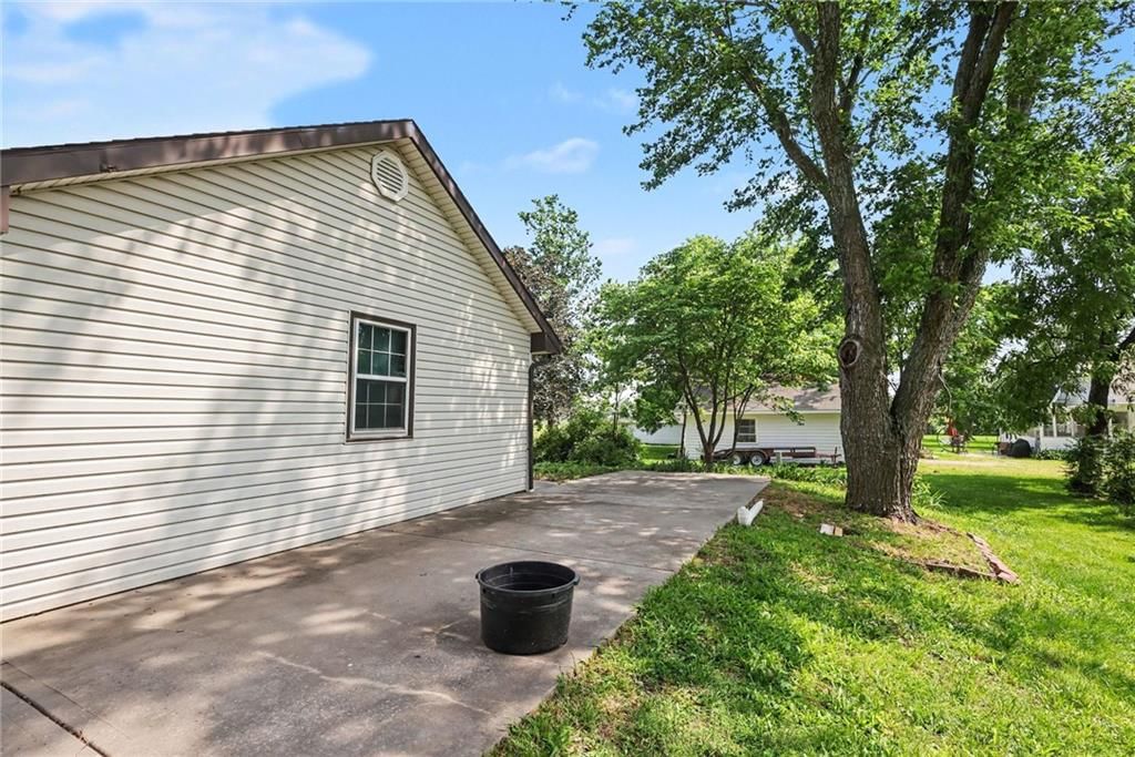 104 Walker Drive — photo 3