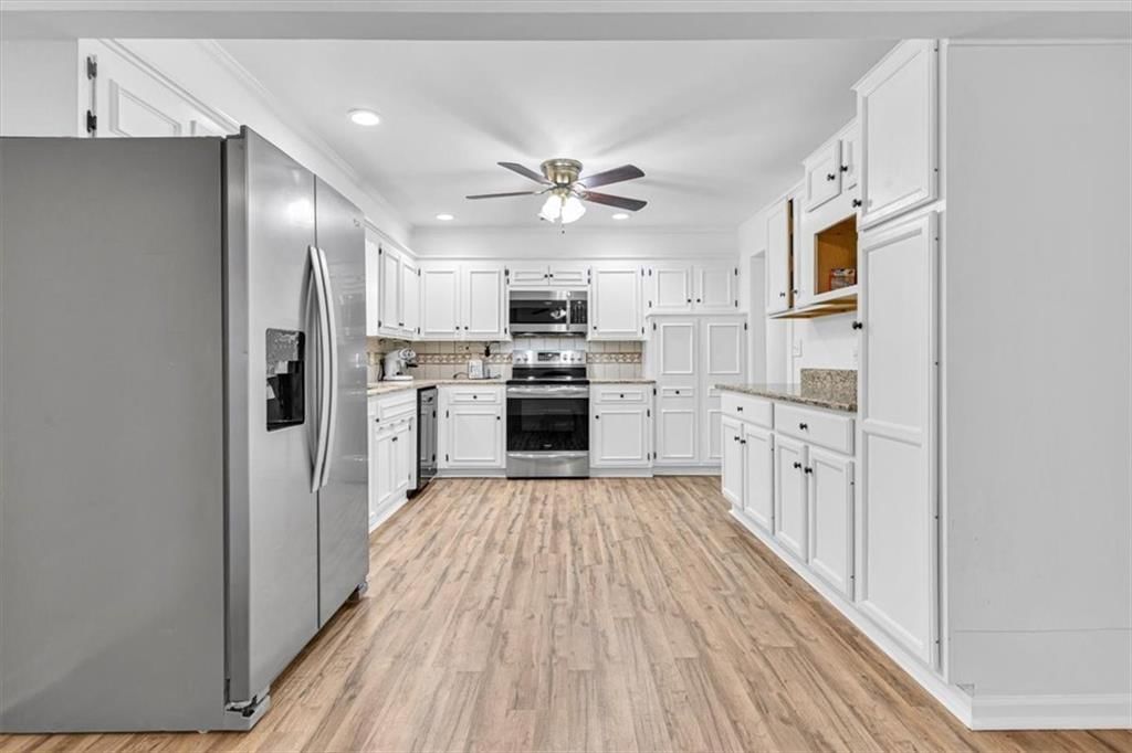 12208 E 62nd Terrace — photo 12