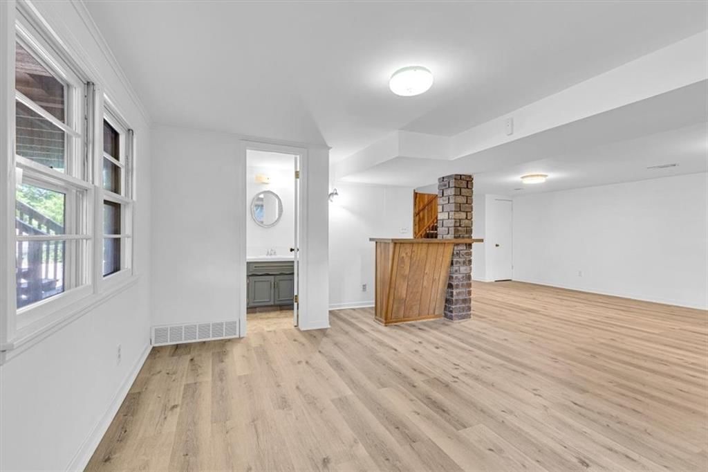 12208 E 62nd Terrace — photo 29