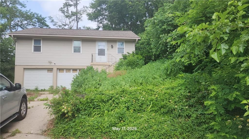 4308 N Bellaire Avenue — photo 1
