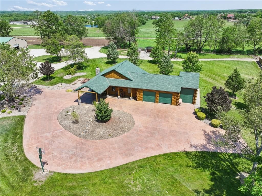 25345 Harmony Road, Paola, KS