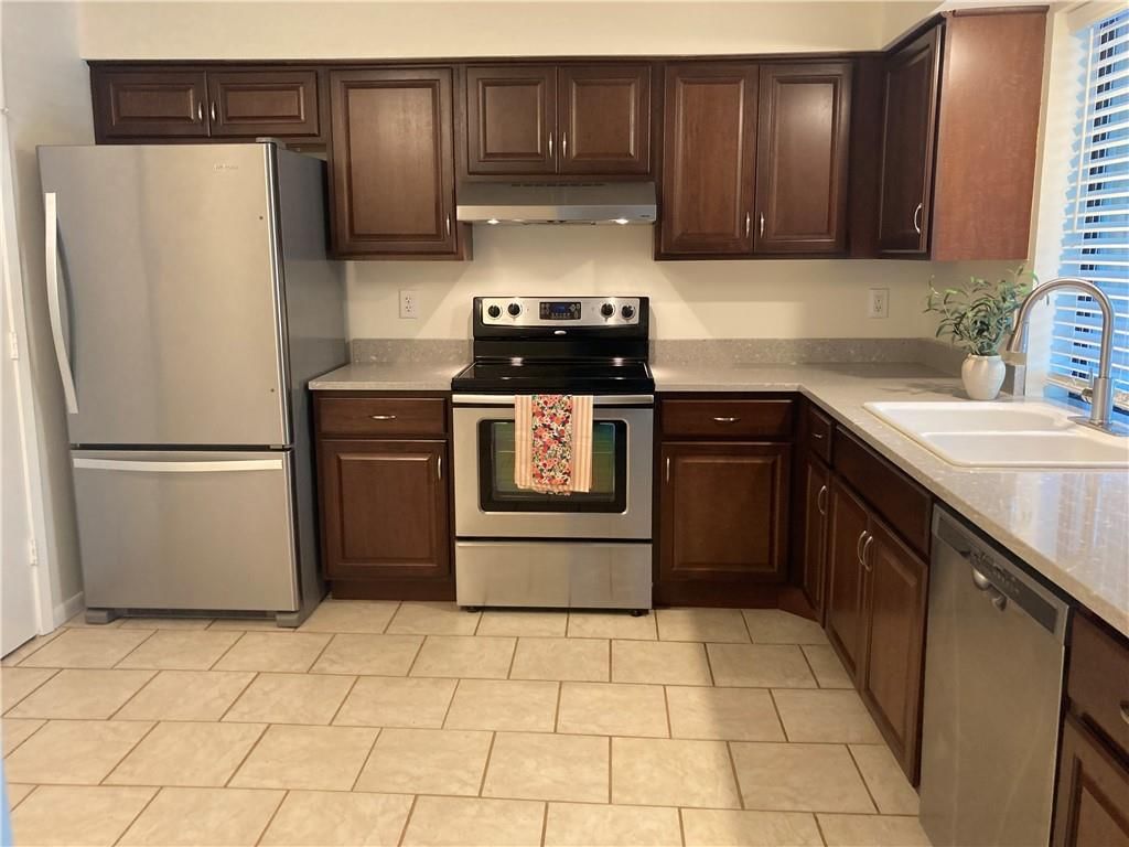 12702 W 110th Terrace — photo 4