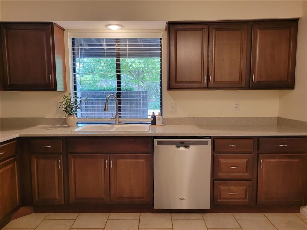 12702 W 110th Terrace — photo 5